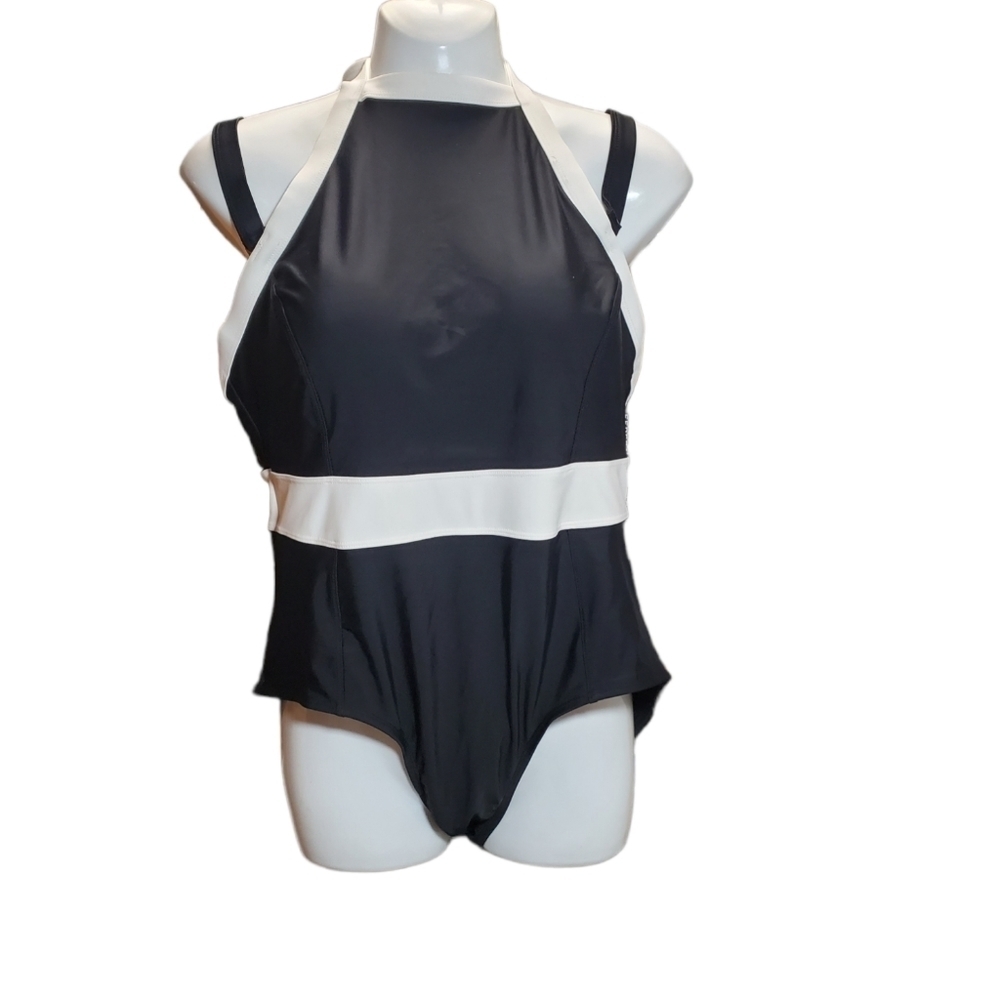 TERRA & SKY black/white swim suit 14W